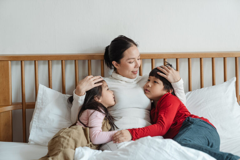 【その褒め方は間違ってる？】スタンフォードが教える正しい子どもの褒め方｜成長マインドセットとは？